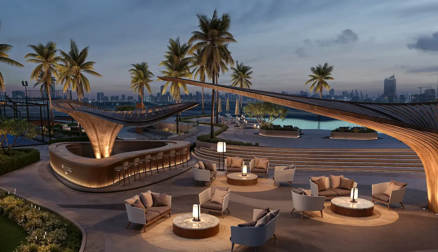 Rooftop Infinity Pool - Stunning infinity pool with Dubai skyline views